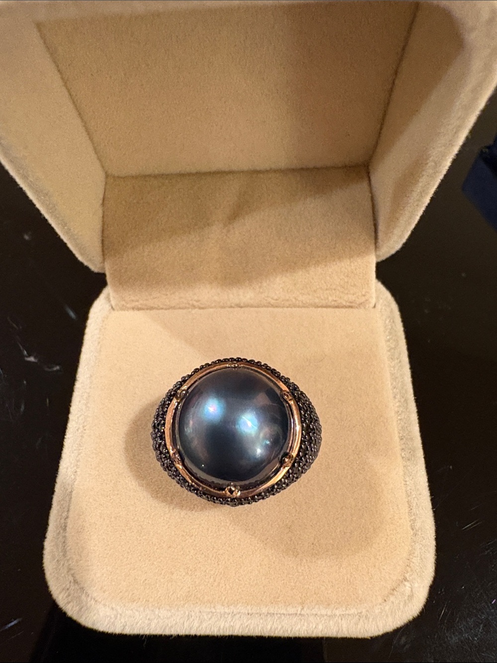 Lustrous Black Pearl Dome Ring for Women